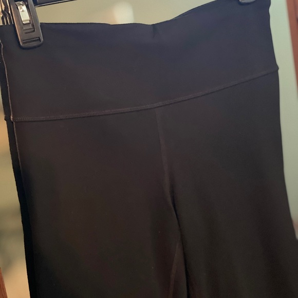 Gap Blackout technology 3/4 leggings - Picture 7 of 11